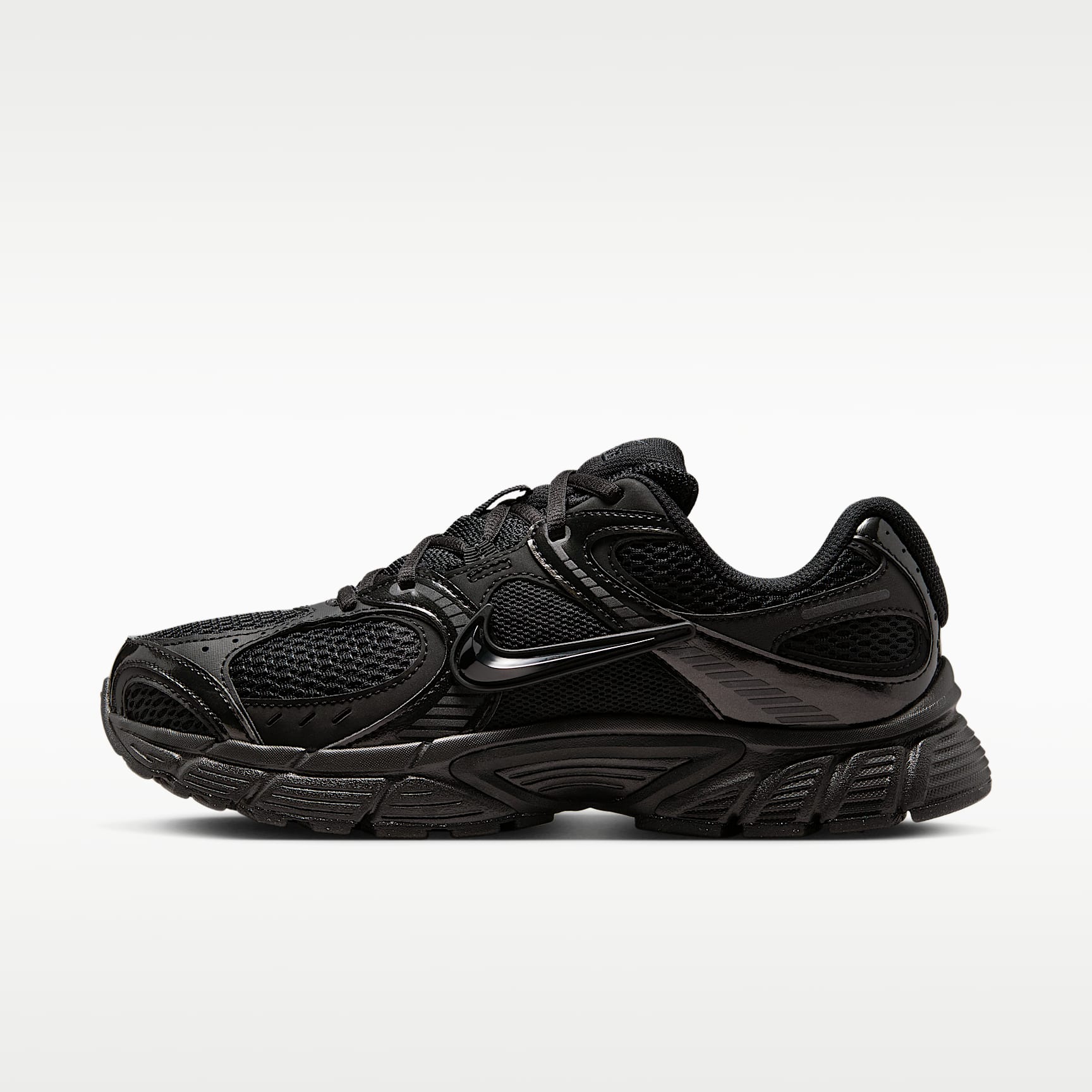Nike V5 RNR Women's Shoes with Reflective Design Accents. Nike SI